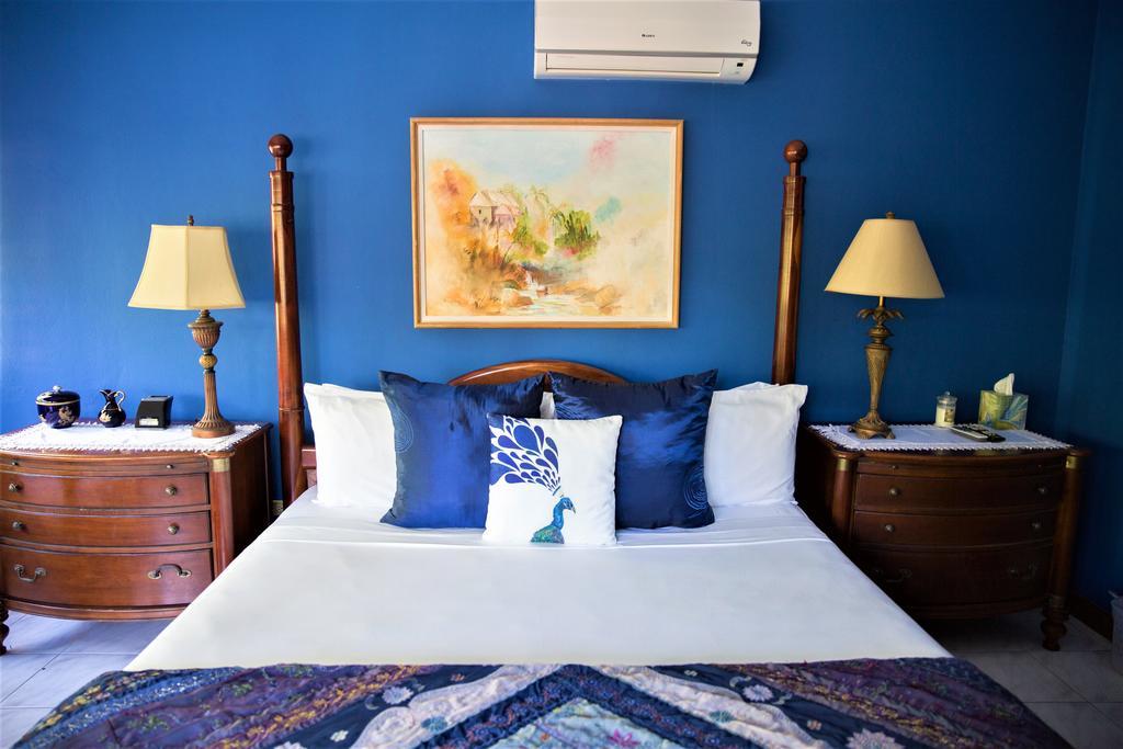 The Blue House Boutique Bed & Breakfast Ocho Rios Zewnętrze zdjęcie
